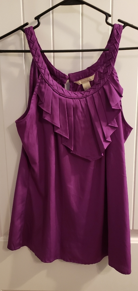 Banana Republic sleeveless wooden neck blouse